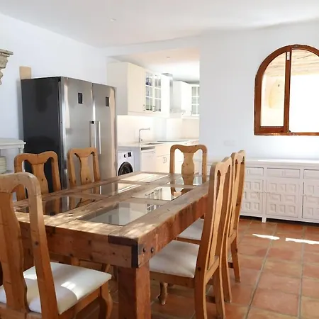 Βίλα Rafel Is A 5 Minute Walk From The Amazing View Calm Area Renewed 100 Porcien On 2024 Pool Ac