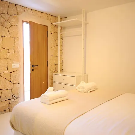 Rafel Is A 5 Minute Walk From The Amazing View Calm Area Renewed 100 Porcien On 2024 Pool Ac * San José