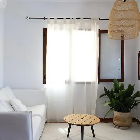 Willa Rafel Is A 5 Minute Walk From The Amazing View Calm Area Renewed 100 Porcien On 2024 Pool Ac