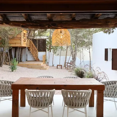 Rafel Is A 5 Minute Walk From The Amazing View Calm Area Renewed 100 Porcien On 2024 Pool Ac *