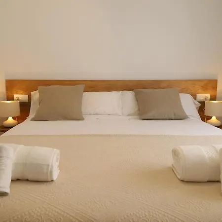 וילה Rafel Is A 5 Minute Walk From The Amazing View Calm Area Renewed 100 Porcien On 2024 Pool Ac